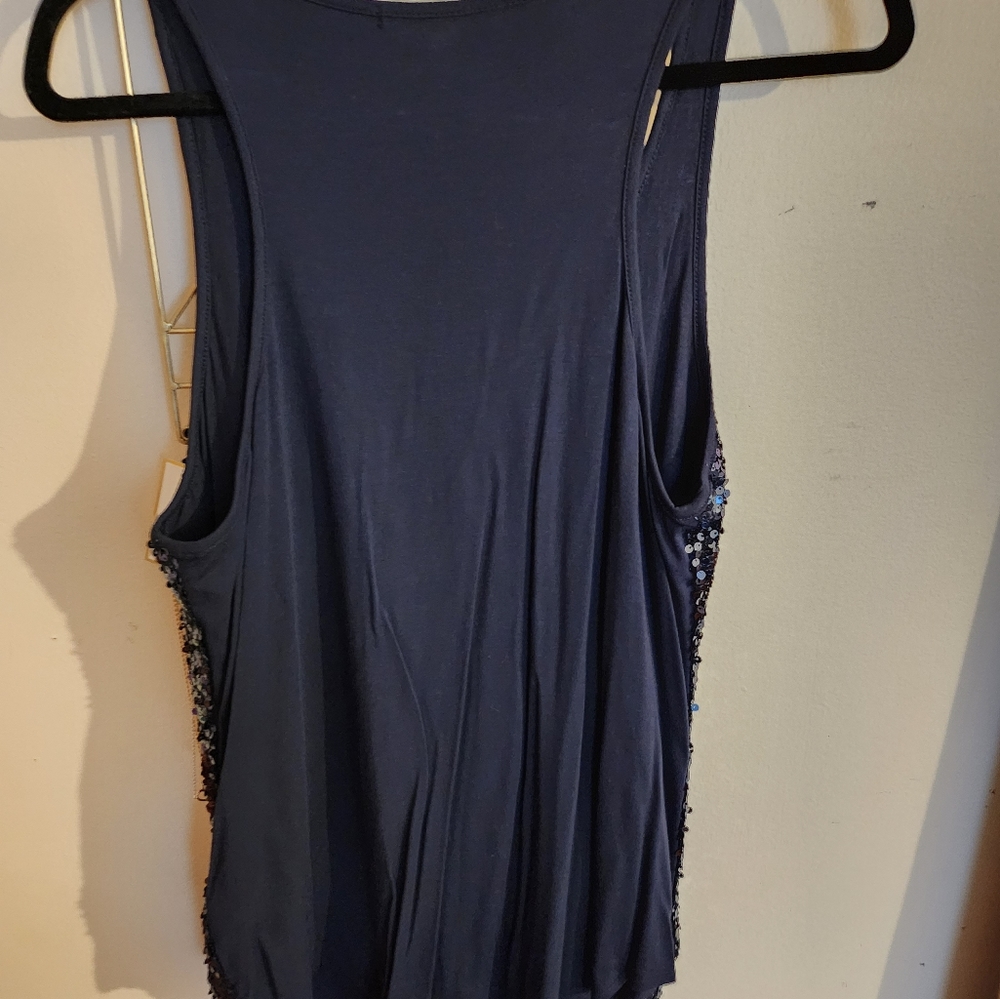 Tank top - Picture 2 of 2